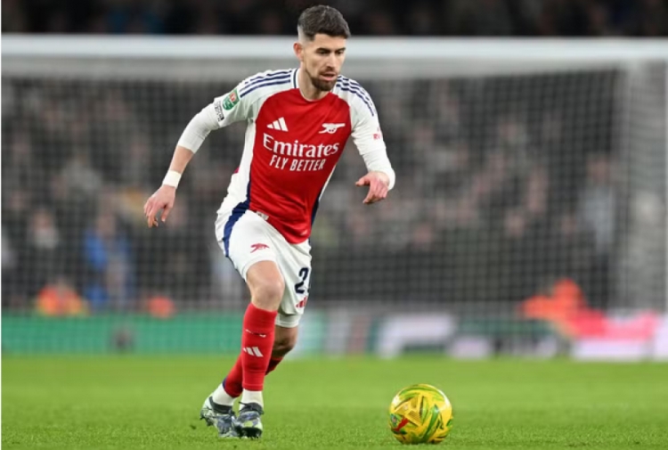 Jorginho, do Arsenal, está em negociação com o Flamengo — Foto: David Price/Arsenal FC via Getty Images 