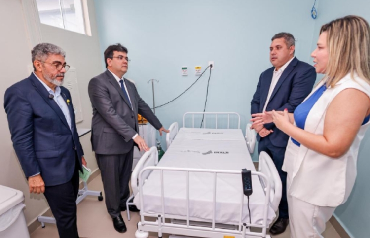 Os serviços ofertados na Unacon do Hospital Getúlio Vargas incluem consultas reguladas, com avaliação de oncologistas que indicam o melhor tipo de tratamento para cada caso. O atendimento ocorre de segunda a sexta-feira e é realizado por uma equipe multiprofissional composta por médicos oncologistas